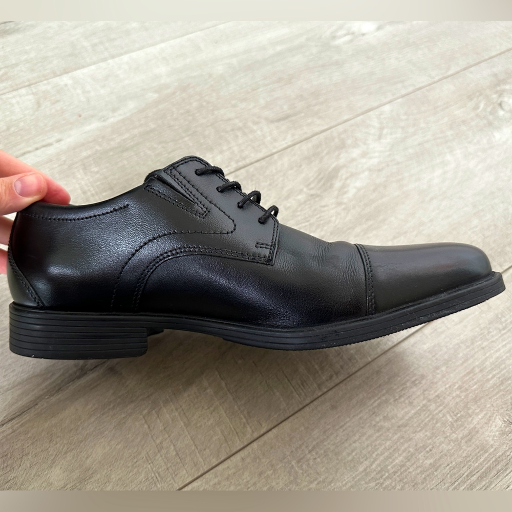 Brand New Men’s Clarks Whiddon Cap, black leather dress shoe